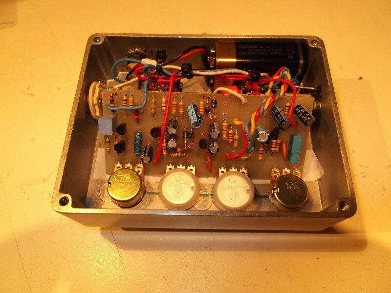 Pedal distorsión guitarra Fender Blender Clone de segunda mano · Foto 3 de 4 · Madrid · 65 €