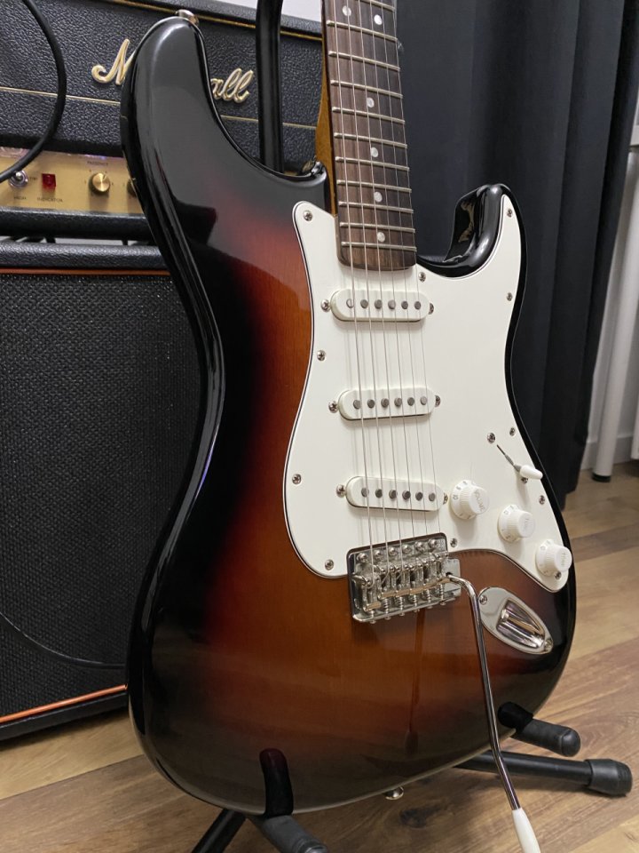 Squier classic vibe 60s