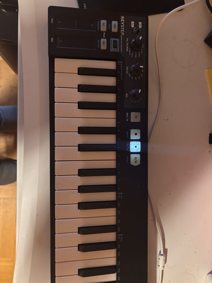 Lote Novation Launchpad ProMk3 y Arturia Keystep Black