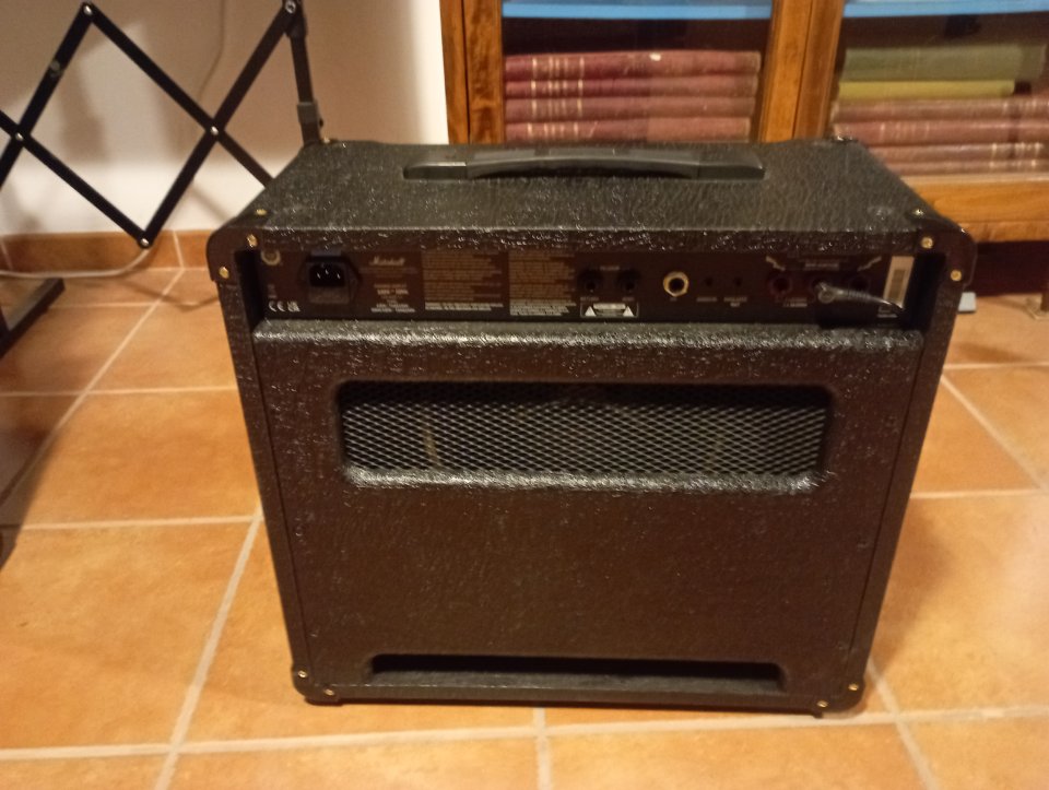 Combo Marshall DSL20