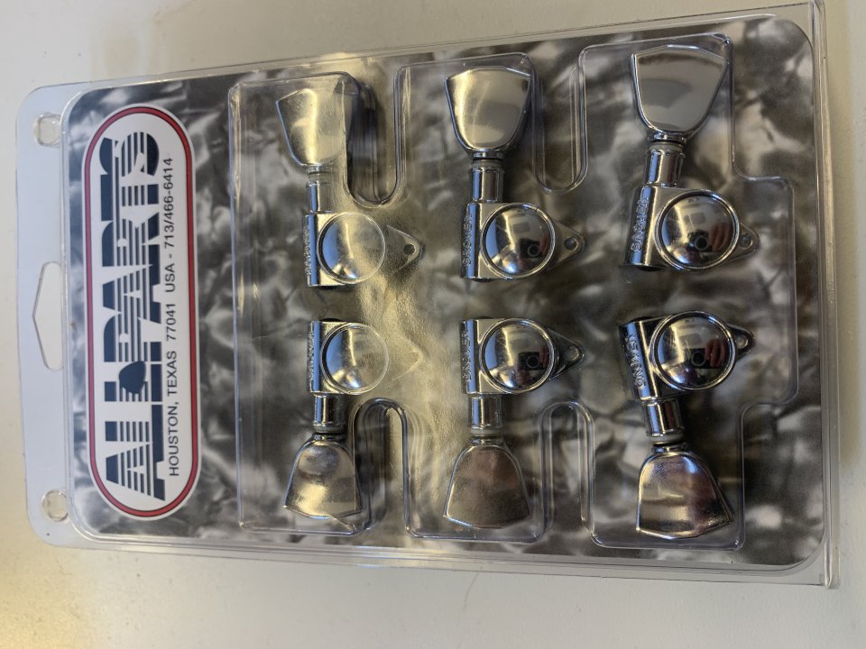 Clavijeros Gibson Grover Nuevos