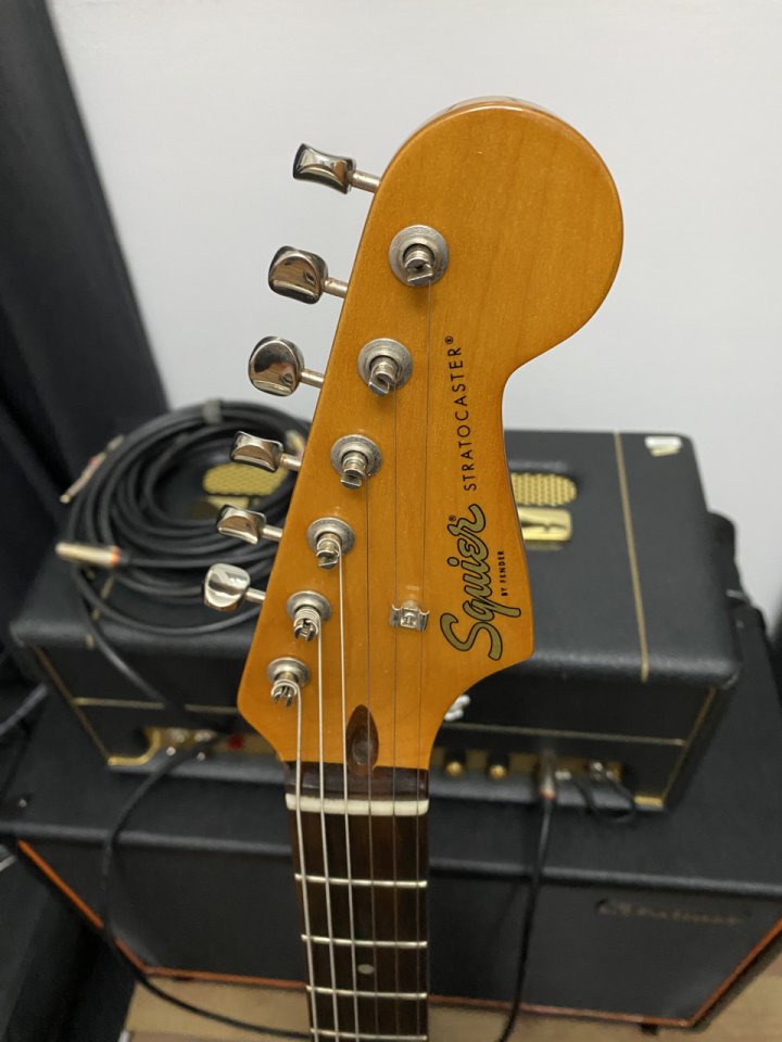 Squier classic vibe 60s