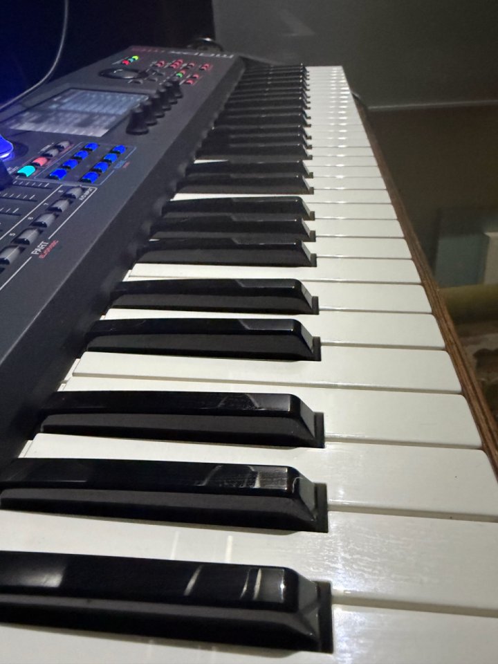 Yamaha ModxM 61 de segunda mano · Foto 2 de 7 · Murcia · 1100 €