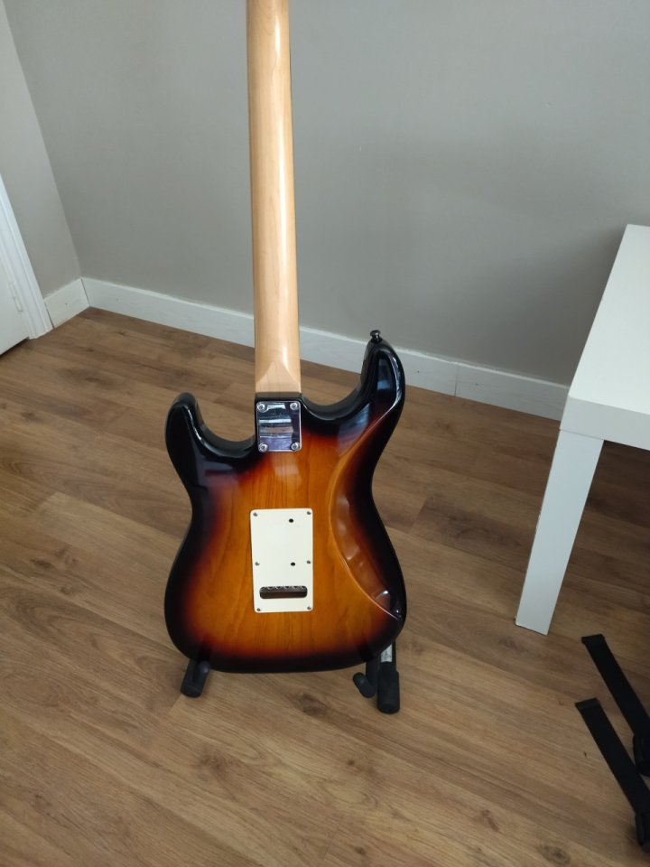 G&L stratocaster s500 tribute series