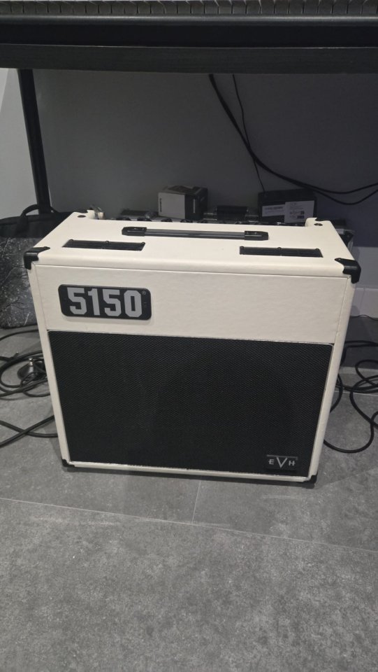 EVH 5150 ICONIC 15W + Celestion G10 Creamback de segunda mano · Málaga · 500 €