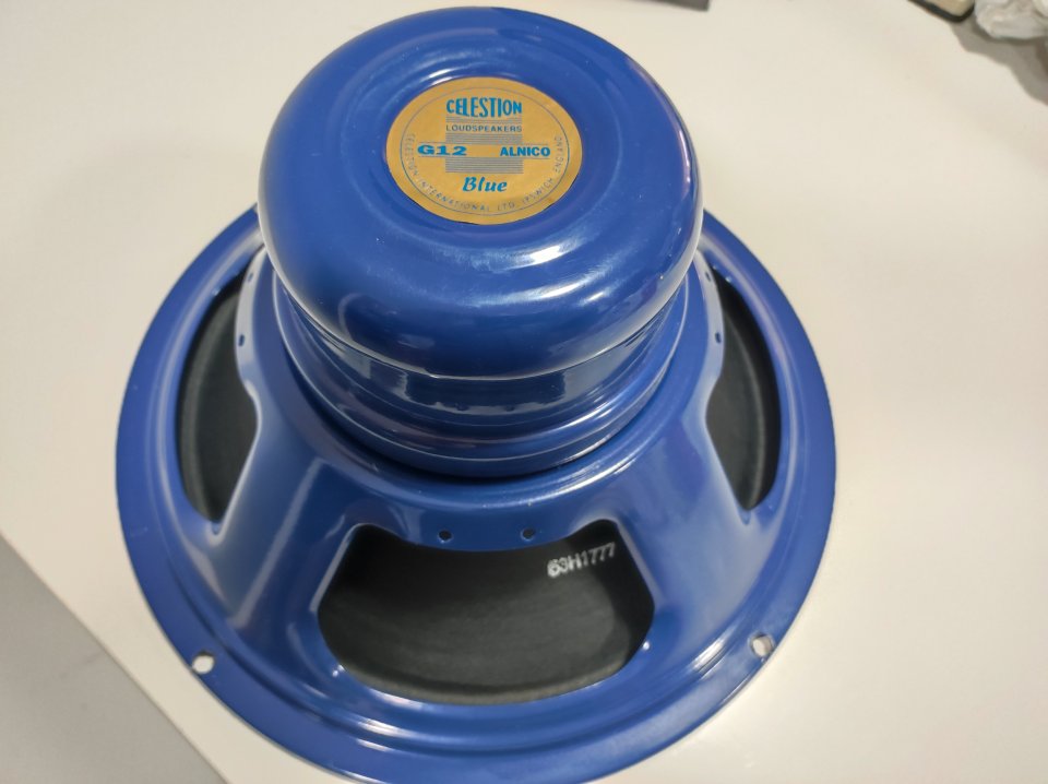 Celestion Blue como nuevo