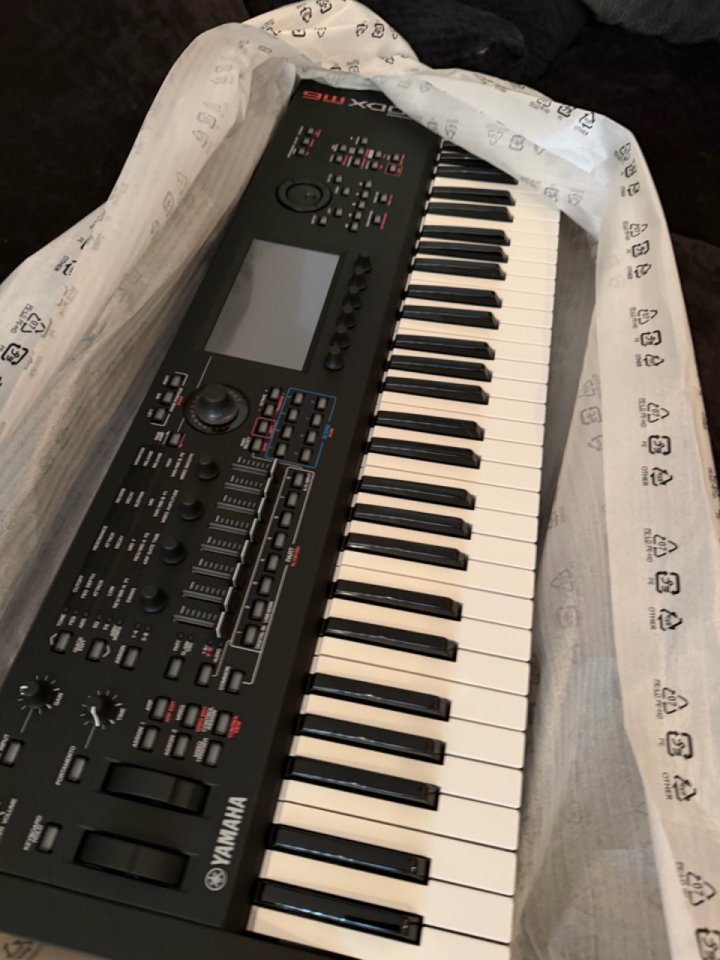 Yamaha ModxM 61 de segunda mano · Foto 7 de 7 · Murcia · 1100 €