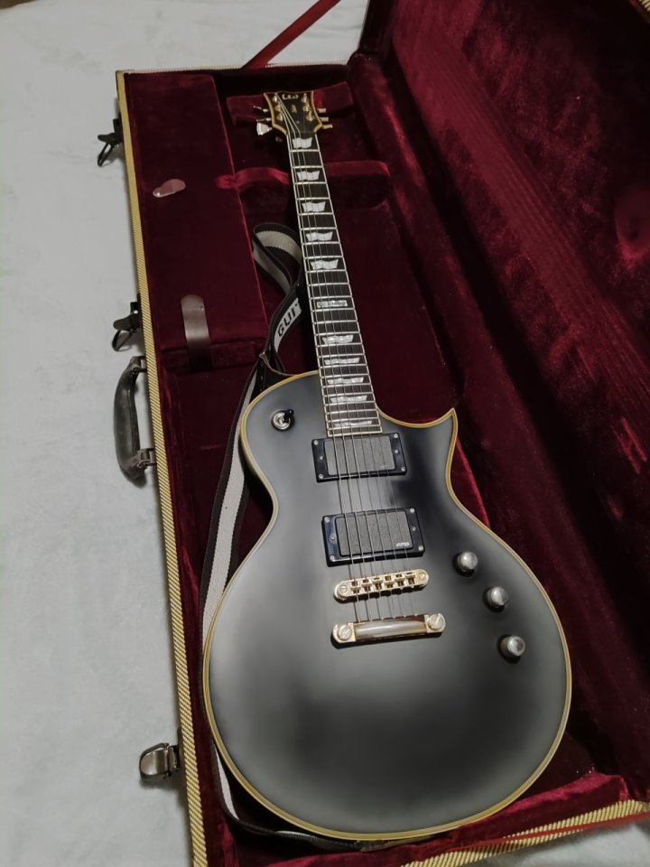 Guitarra eléctrica LTD EC1000 Deluxe Korea.