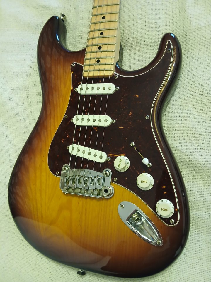 G&L Legacy Fullerton USA