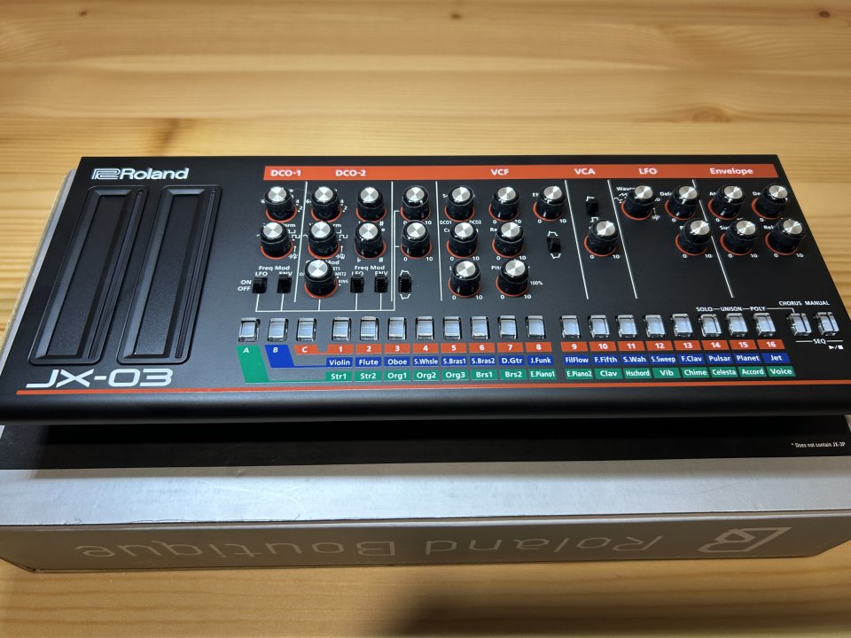 Roland JX-03 de segunda mano · Foto 1 de 5 · Madrid · 200 €