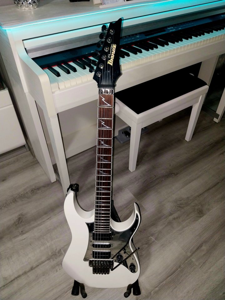 Ibanez RG Prestige 2550Z (DiMarzio EVO) de segunda mano · Foto 2 de 10 · Alicante · 1150 €