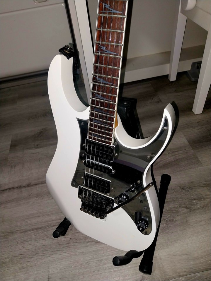 Ibanez RG Prestige 2550Z (DiMarzio EVO) de segunda mano · Foto 3 de 10 · Alicante · 1150 €