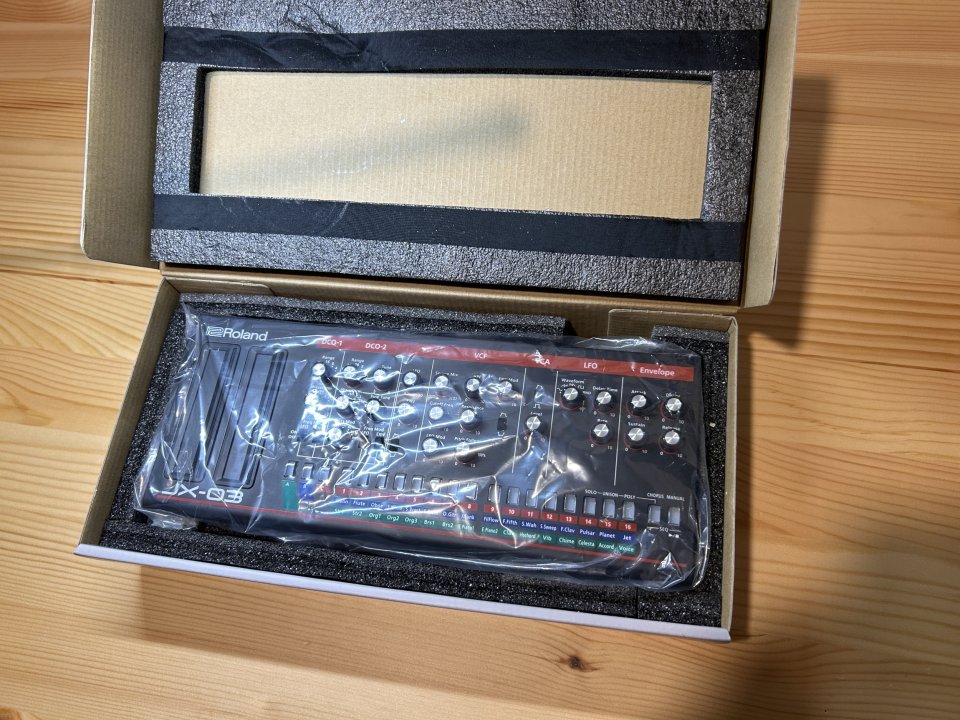Roland JX-03 de segunda mano · Foto 4 de 5 · Madrid · 200 €