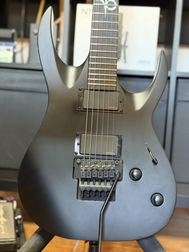 Solar Guitars A1.6FRC G2 EMG X de segunda mano · Foto 1 de 10 · Murcia · 895 €