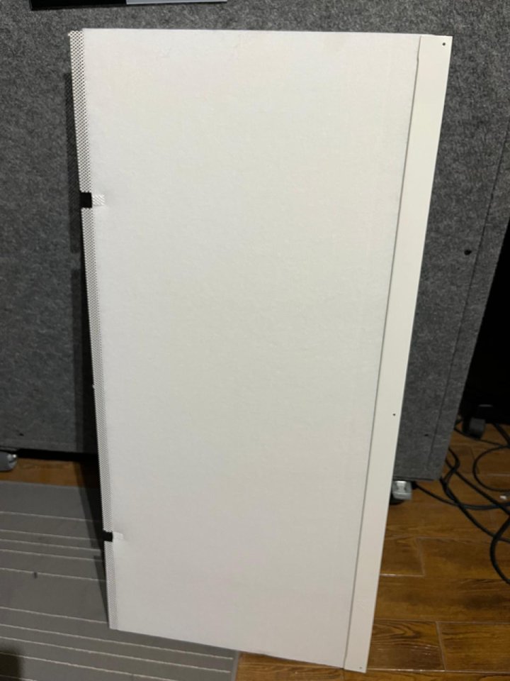 Vendo 50 paneles acusticos 112 x 50 x 5 cm Rejilla Metalica