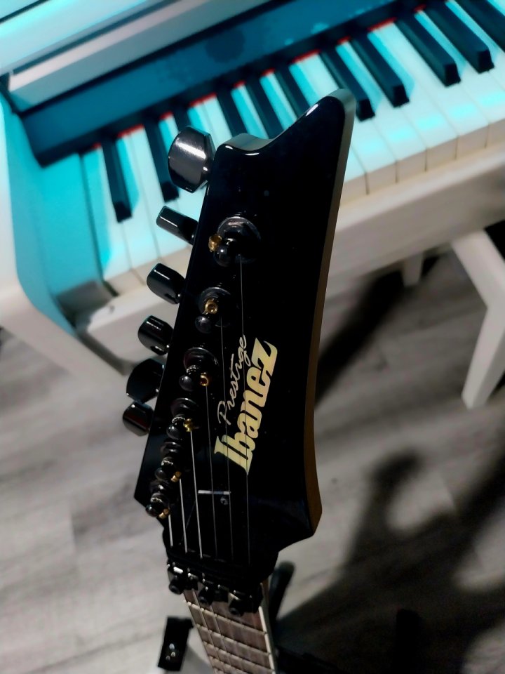 Ibanez RG Prestige 2550Z (DiMarzio EVO) de segunda mano · Foto 5 de 10 · Alicante · 1150 €