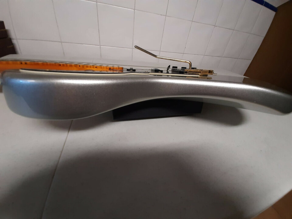 Vendo guitarra strato  Burns de luxe perfecta