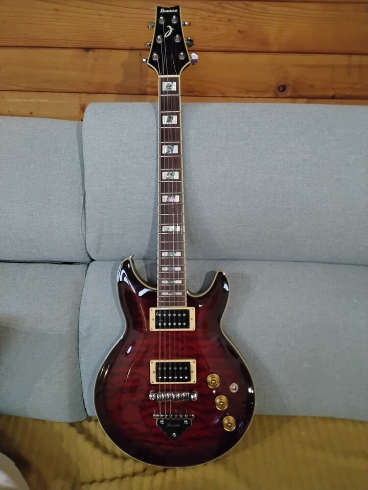 Guitarra Ibanez arx 300