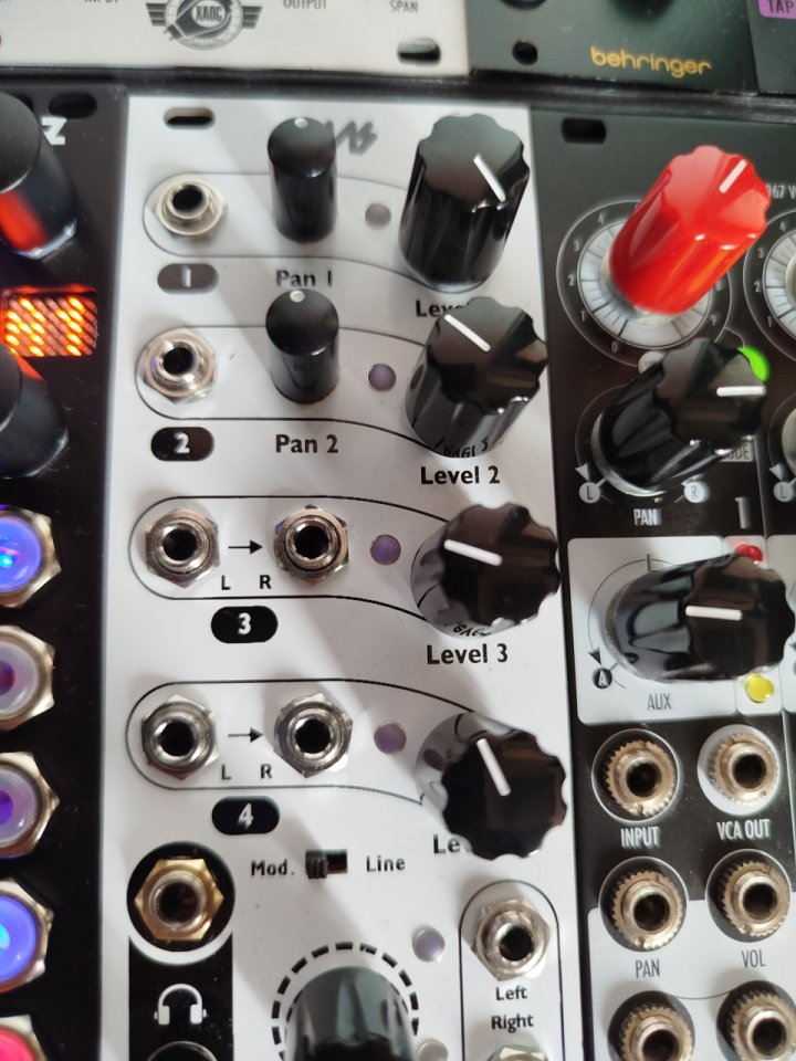 Módulos eurorack en venta de segunda mano · Foto 5 de 7 · Madrid · 445 €