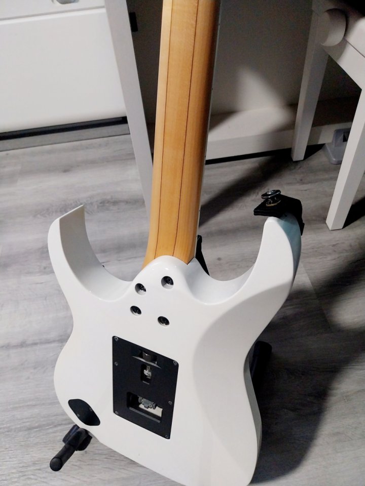 Ibanez RG Prestige 2550Z (DiMarzio EVO) de segunda mano · Foto 6 de 10 · Alicante · 1150 €