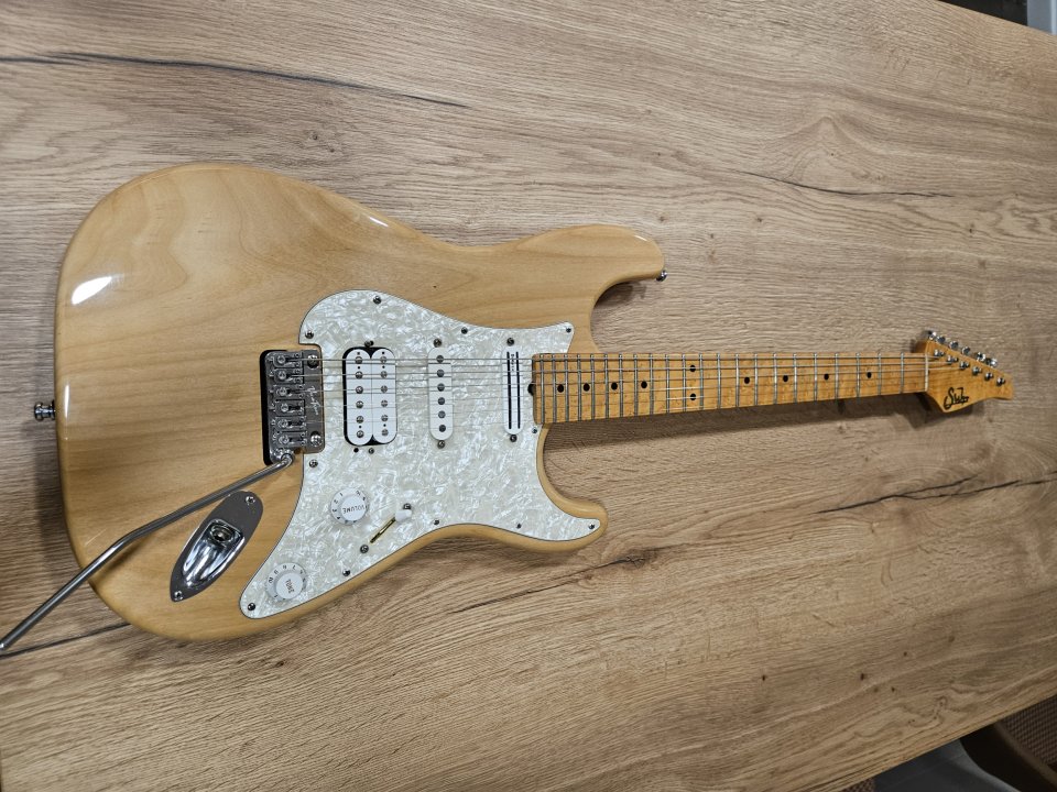 Suhr Classic S + Vegatrem VT1 Ultra de segunda mano · Foto 1 de 10 · Barcelona · 2750 €