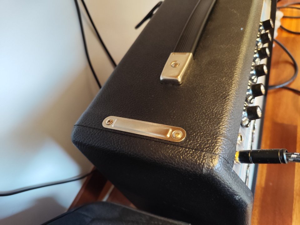 Fender 68 Custom Vibro Champ de segunda mano · Foto 4 de 4 · A Coruña · 750 €