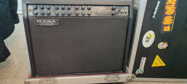 Mesa Boogie Nomad 55 con flightcase
