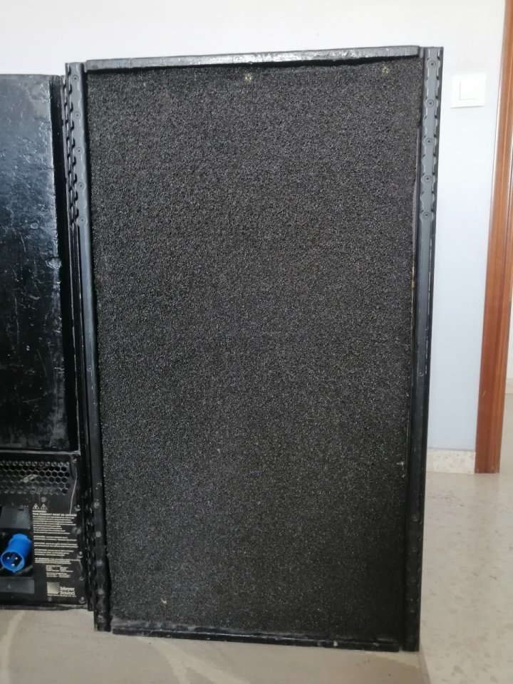 6 altavoces Meyer Sound: 4uds MSL4 y 2uds DS-4P de segunda mano · Foto 5 de 5 · Sevilla · 4900 €