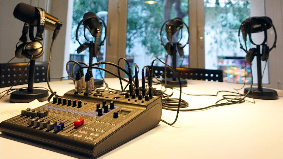 Equipo Podcast profesional 2-4 personas de segunda mano · Foto 1 de 5 · Bizkaia