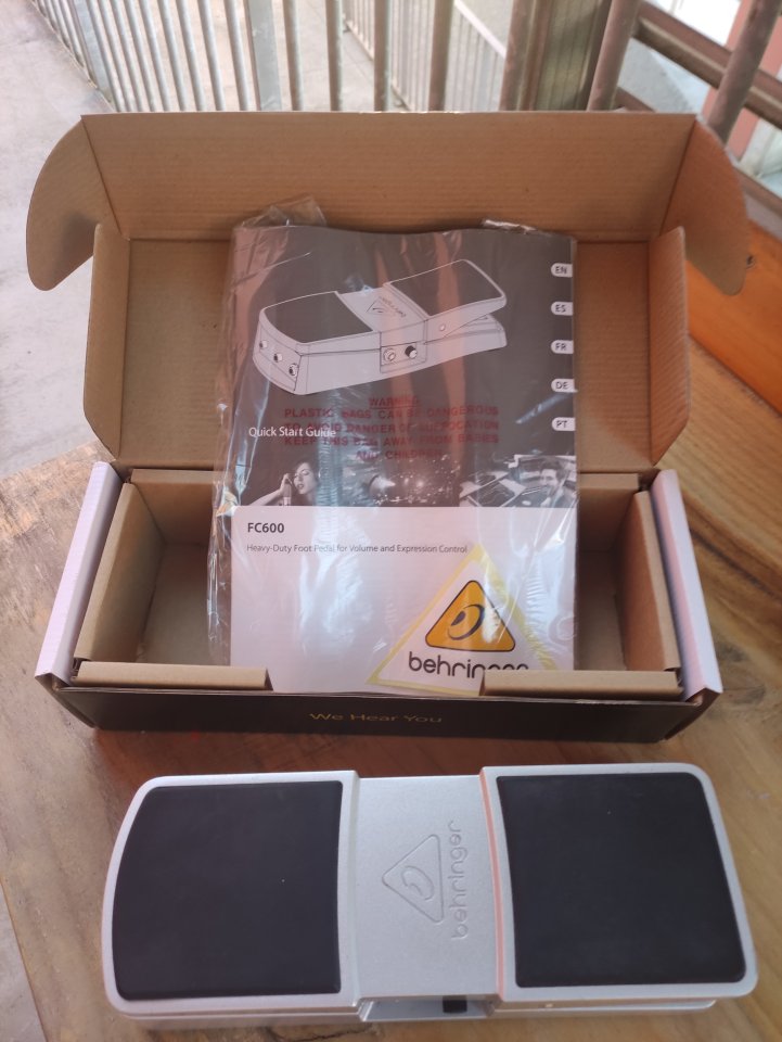 Pedal Behringer FC600 Volumen/Expresión de segunda mano · Foto 2 de 7 · Bizkaia · 30 €