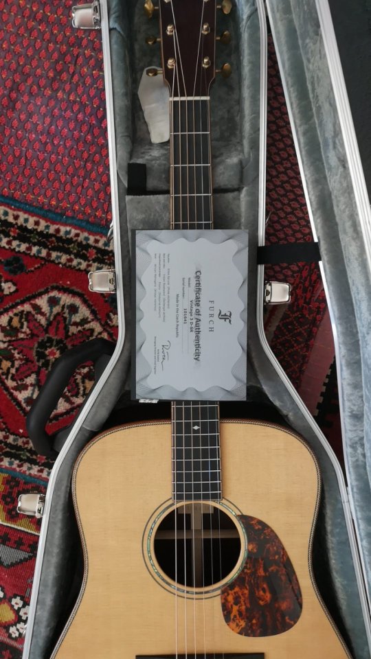 FURCH LIMITED 2018 OM-LX y FURCH VINTAGE 3 D-SR