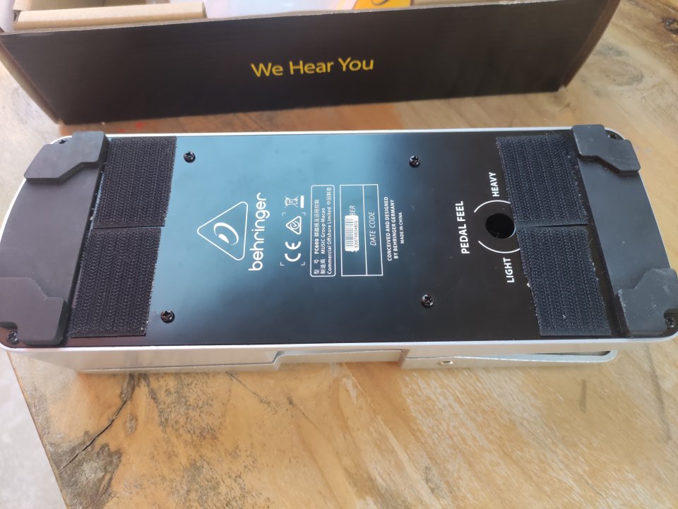 Pedal Behringer FC600 Volumen/Expresión de segunda mano · Foto 5 de 7 · Bizkaia · 30 €