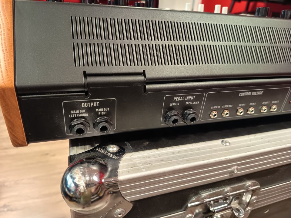 Moog Muse con Decksaver de segunda mano · Foto 6 de 9 · Barcelona · 2190 €