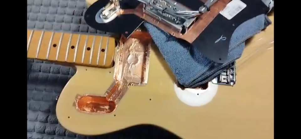 Fender Vintera Telecaster Deluxe 72. Envío incluido. de segunda mano · Foto 9 de 10 · Sevilla · 900 €