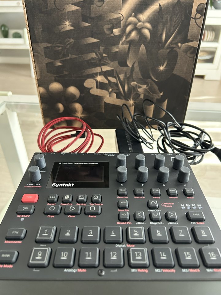 Elektron Syntakt de segunda mano · Foto 1 de 8 · Madrid · 750 €