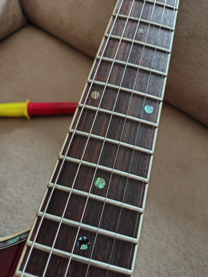 Ibanez Sa32 2004 Korea + Case Rigido de segunda mano · Foto 6 de 8 · Granada · 380 €