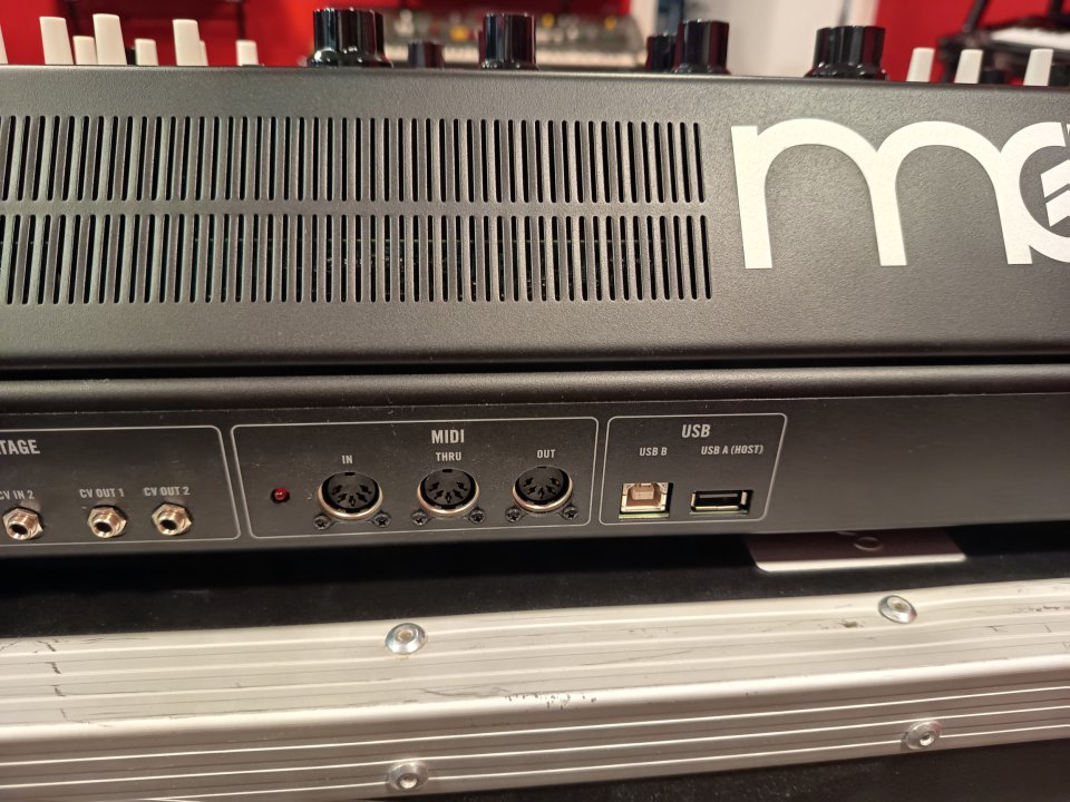 Moog Muse con Decksaver de segunda mano · Foto 7 de 9 · Barcelona · 2190 €