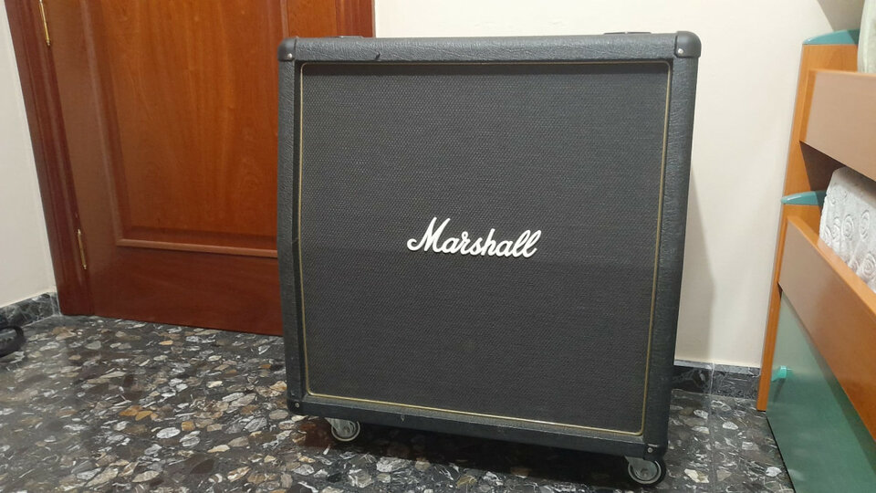 Marshall AVT 4x12 Slanted