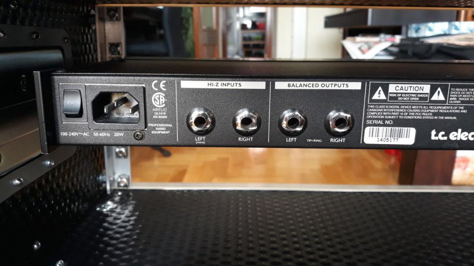 G- Force TC Electronics MULTIEFECTOS.