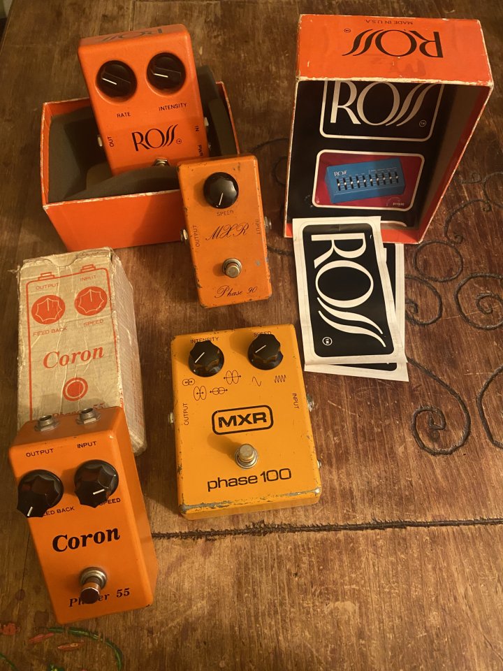 Pedales PHASER clasicos. MXR (Phase90 y Phase100) CORON Phase55 y ROSS de segunda mano · Foto 4 de 4 · Madrid · 450 €