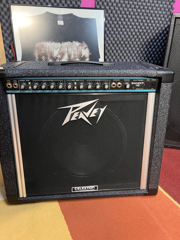Amplificador PEAVEY BANDIT 112 de segunda mano · Foto 1 de 8 · Salamanca · 300 €