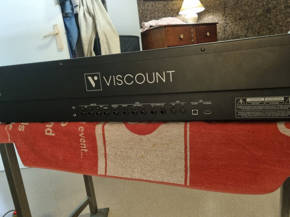 Viscount Legend 70s de segunda mano · Foto 9 de 10 · A Coruña · 1150 €
