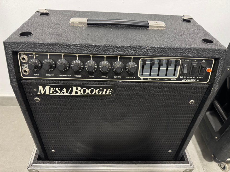 Mesa Boogie Caliber 50 plus Con Flight Case de segunda mano · Foto 8 de 8 · Málaga · 800 €