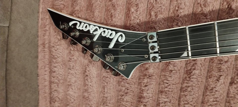 Jackson Soloist Pro SL2 Metallic Black + Schaller Lockmeister