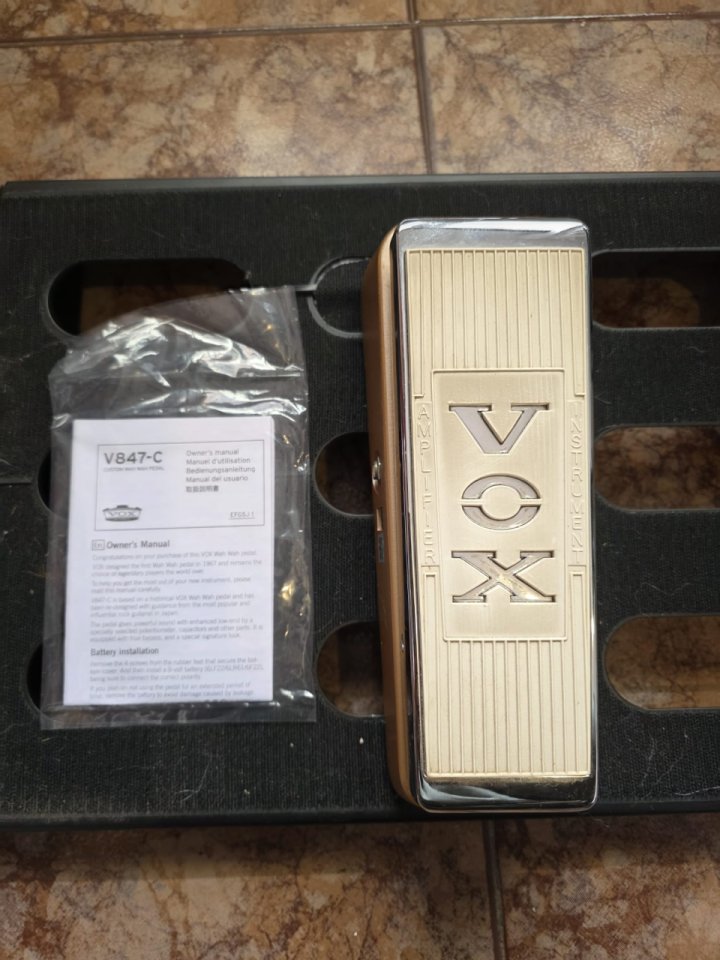 Pedal Wah Vox V847-C japan (envío incluido) de segunda mano · Foto 3 de 7 · Cantabria · 200 €