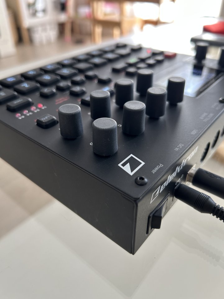 Elektron Syntakt de segunda mano · Foto 6 de 8 · Madrid · 750 €