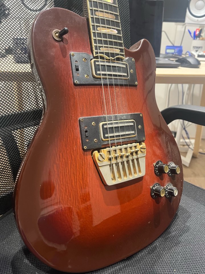 Ovation UK II (USA 70/80’s) de segunda mano · Foto 3 de 5 · Madrid · 1800 €