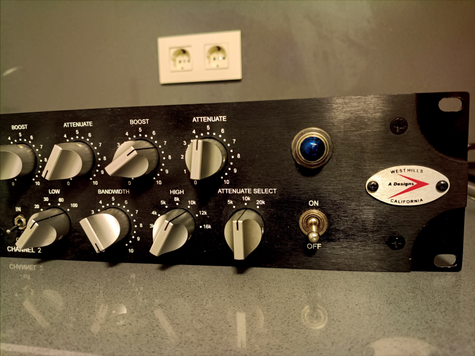 A Designs EM EQ2 Pultec Made in USA (acepto cambios)