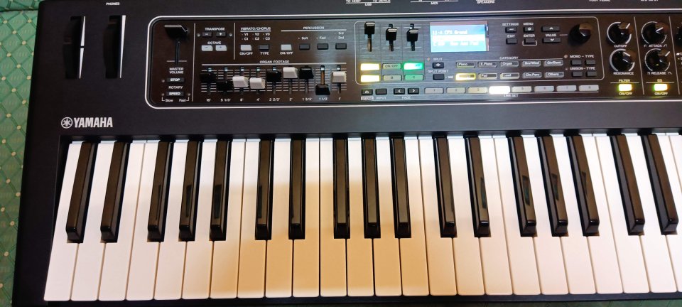 Yamaha CK61