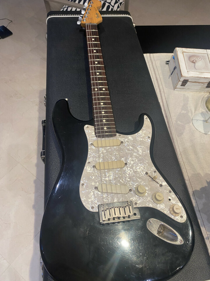 Guitarra fender stratocaster deluxe plus del 89